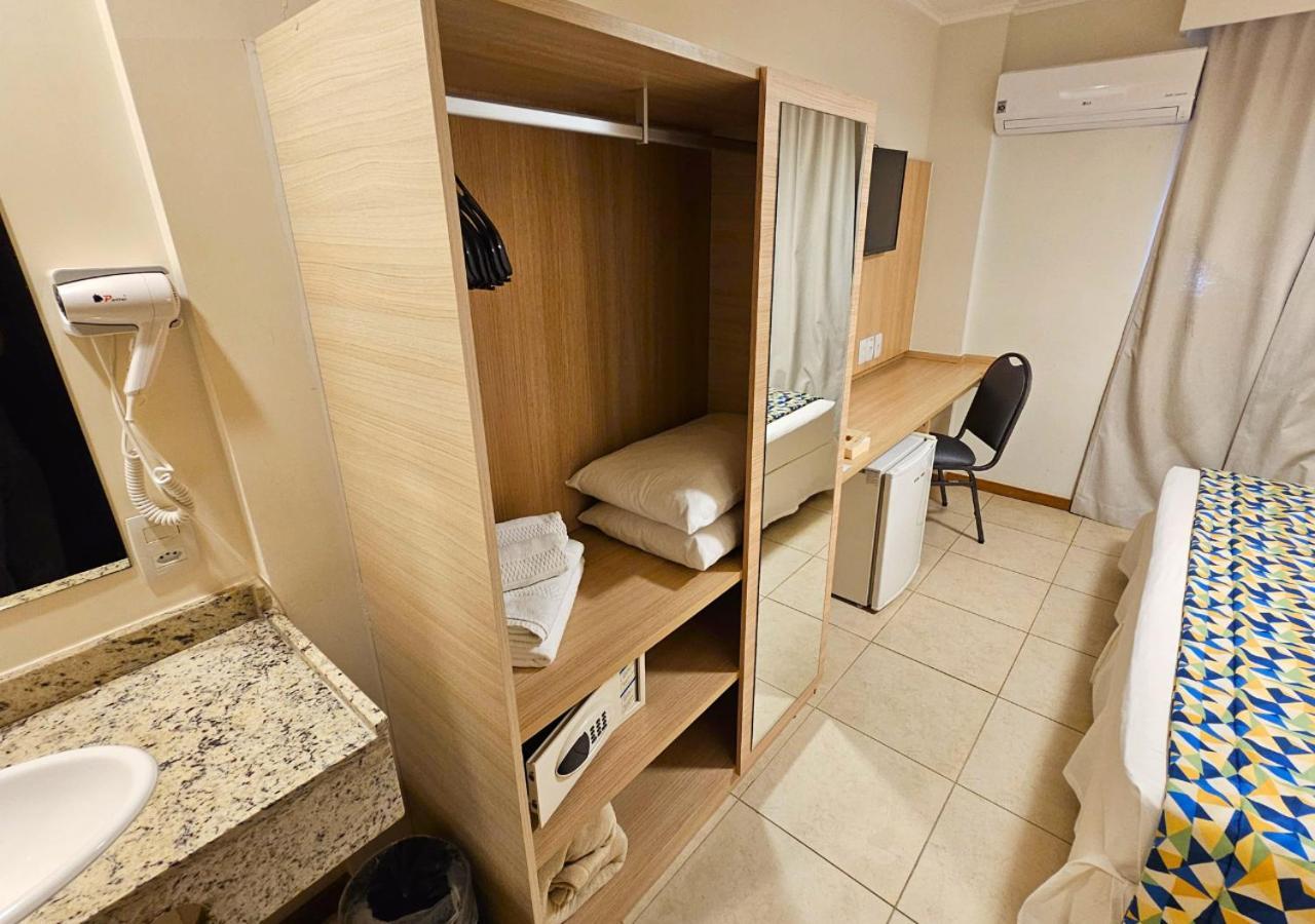 Hotel Rainha Dos Apóstolos